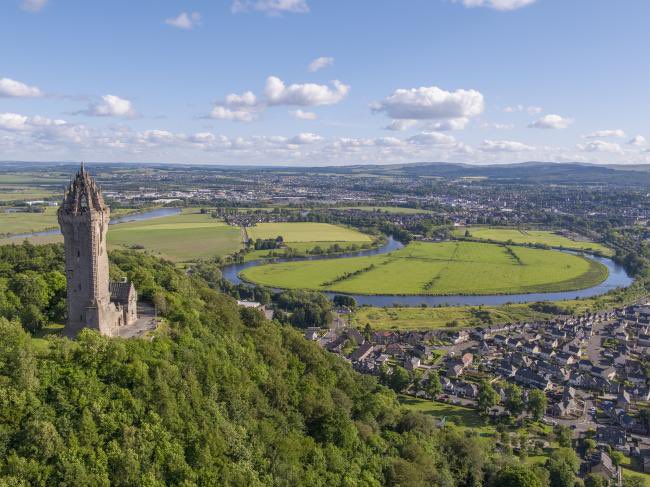 @WineOperator Wallace’s monument and sword are in Stirling and it’s a good city nice castle etc…