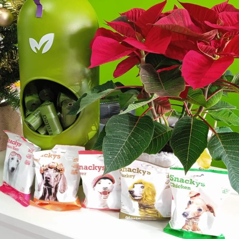 En Animax Clínica Veterinaria van a dedicar DICIEMBRE a la adopción responsable.🐶💚
Durante este mes todo el beneficio obtenido por la venta de Bolsitas de chuches Gloria Pets y Bolsas de heces Earth Rated será destinado a nuestra asociación entre otras. 
¡Colabora! #Badajoz