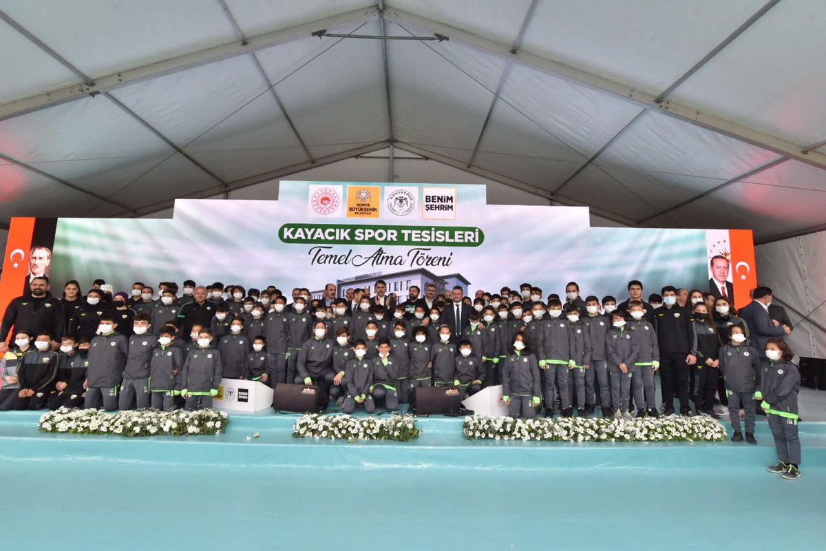 MSelmanAvci's tweet photo. Çevre ve Şehircilik Bakanımız Murat Kurum ve  Konya Büyükşehir Belediye Başkanımız Uğur Ibrahim Altay'ın katılımlarıyla bugün, Kayacık Spor Tesislerinin temelini attık. 

Konya'mıza, halkımıza ve bilhassa gençlerimize hâyırlı olmasını temenni ediyorum. https://t.co/zjfkBlnUNy