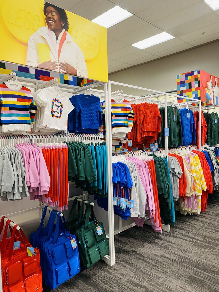 How fun and exciting is this new Lego LTO collection??? LOVE it all😍
#Q4InG194
@JPDixon77 <a href="/AshMo2357/">Ashley</a> <a href="/BenHushbeck/">Ben Hushbeck</a> <a href="/KevinKaminski10/">Kevin Kaminski</a>