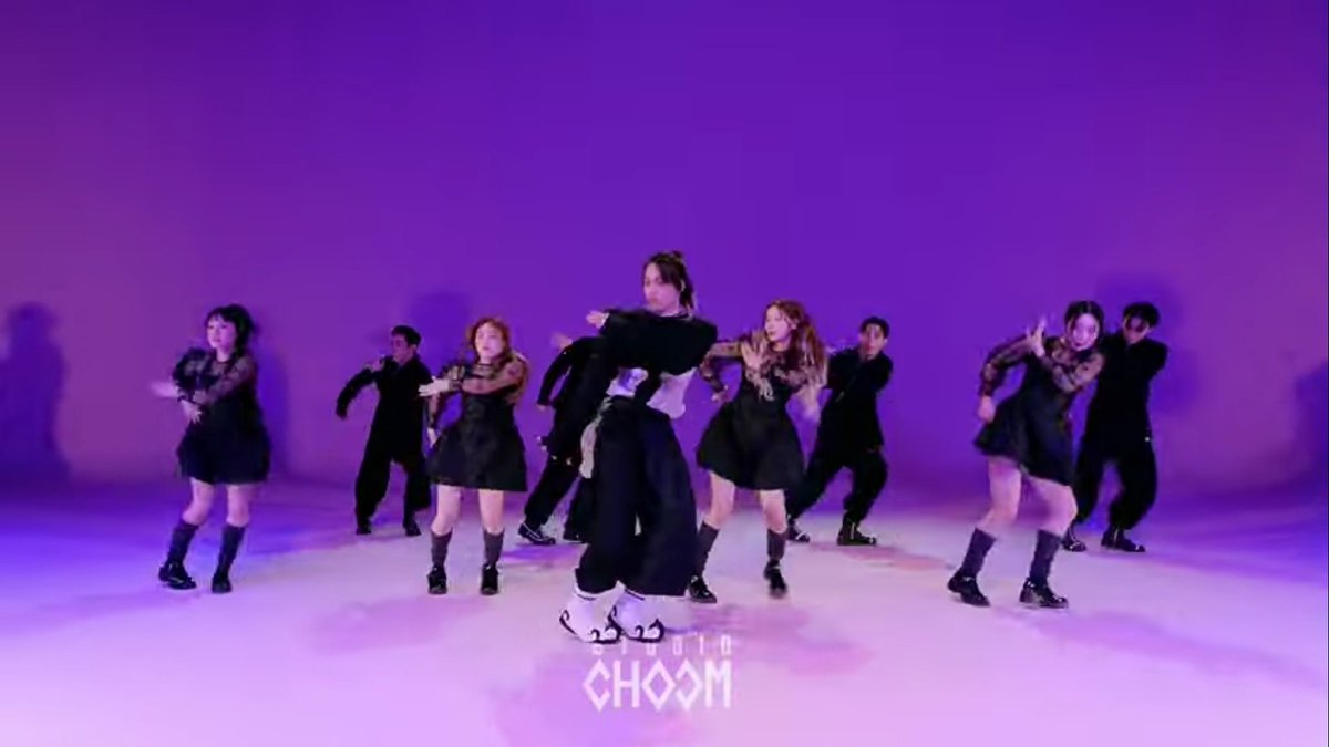 ohcyliege's tweet photo. kai's performance never disappoints https://t.co/iB4zqDrXmv