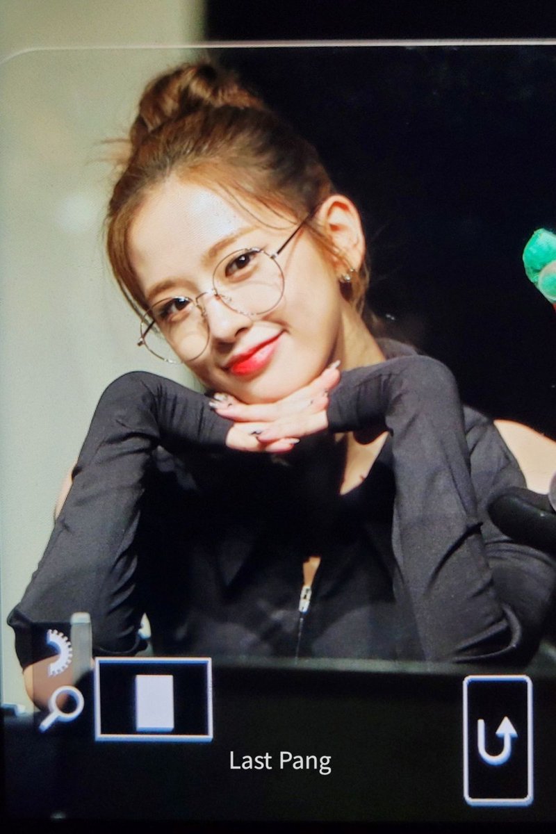 IVEFILS's tweet photo. #YUJIN today at soundwave offline fansign event !

©️ lastpang_A https://t.co/S4n71CypKa