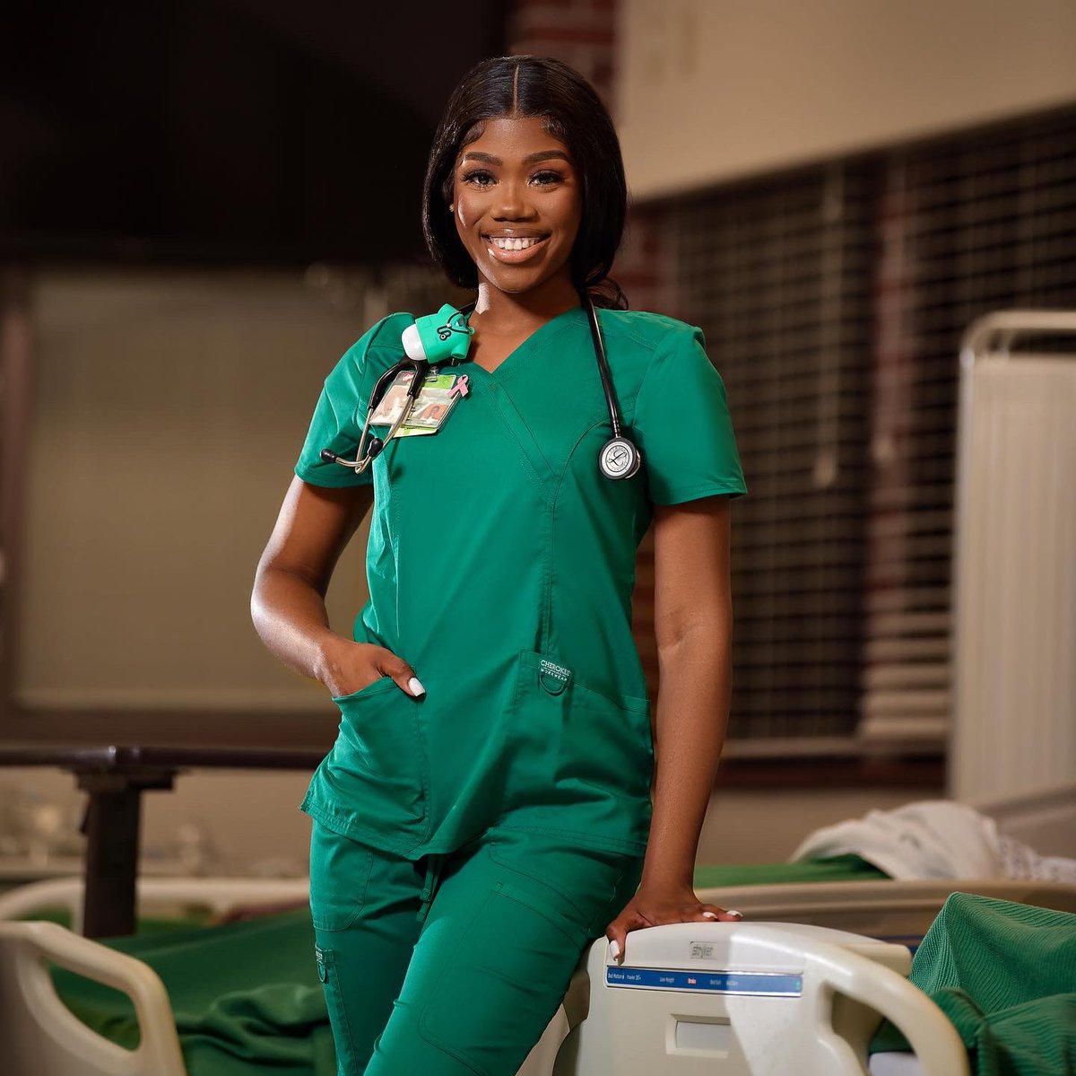 tyazya_'s tweet photo. I PASSED MY EXIT EXAM ✅

 6 days left🍾🧡…

Ty-Azya O. Everett, BSN👩🏽‍⚕️🩺

#famugrad #hbcugrad #bigbsn #blacknurseskillingit #famuson https://t.co/GIY7Tuju7v