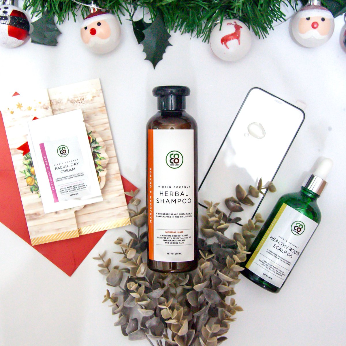 Our holiday bundle derived from the iconic line “You like my hair, gee thanks” - @ArianaGrande 

#cocoveda #christmassg #sustainablesg #hairsg #family #friends #holidaybundle #exclusive #december #singapore #sgtrends #sgorganic #sgvegan #sgvegancommunity #crueltyfreeproducts