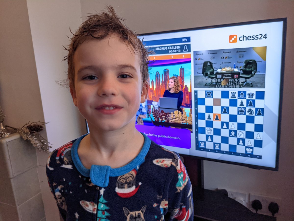 foss_or's tweet photo. #c24live Enjoy the game from Chester, England... Go Magnus! https://t.co/AvVhVOITOl