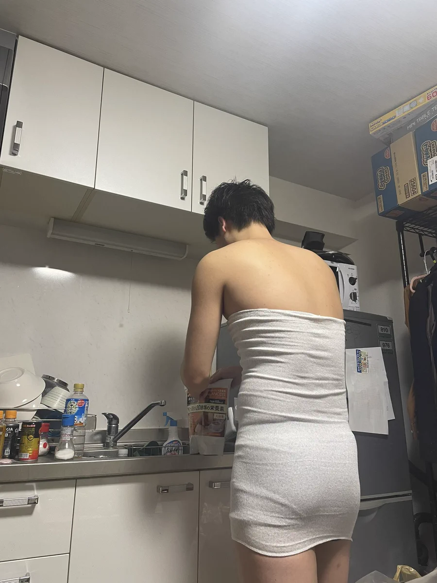 長い腹巻きを購入して身に着けてみたら？今からクラブに行く女みたいになるwww