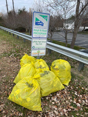 keylpclub's tweet photo. Beautiful morning to keep Charles County beautiful! https://t.co/08vAChi7Ax