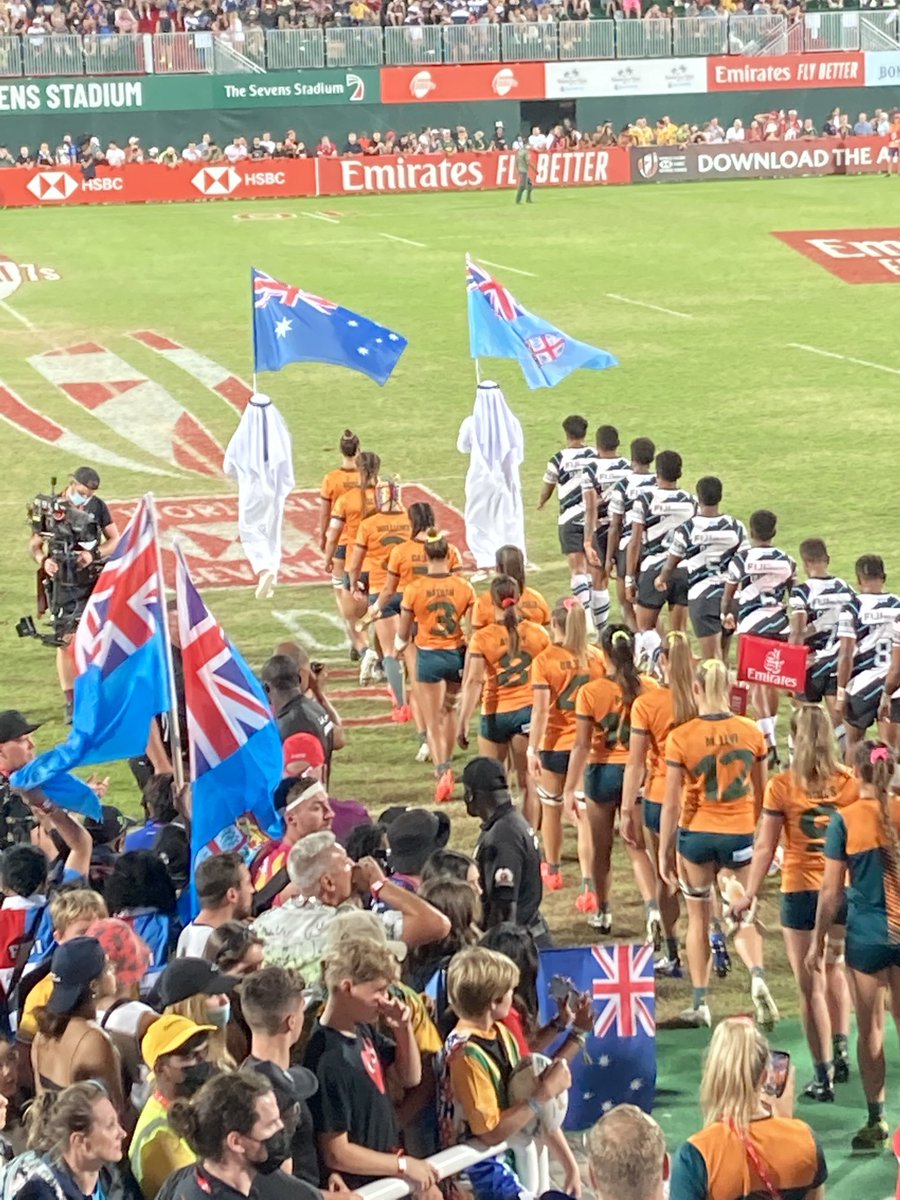evenolan's tweet image. Just fantastic to see ⁦@WorldRugby7s⁩ final in front of a huge crowd again ⁦@Dubai7s⁩ . It’s ⁦@RugbyAUS⁩ v ⁦@fijirugby⁩ in the Women’s final 🔥