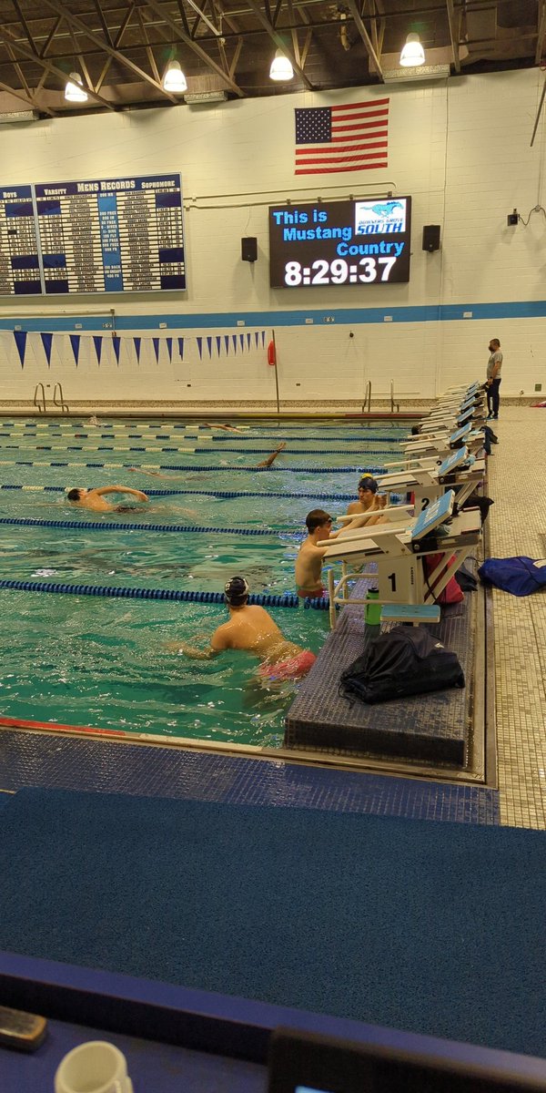 DGSswim_dive's tweet photo. Victory Saturday practice.  Great  first meet against Benet!  #dgspride https://t.co/c1p2U8AimS