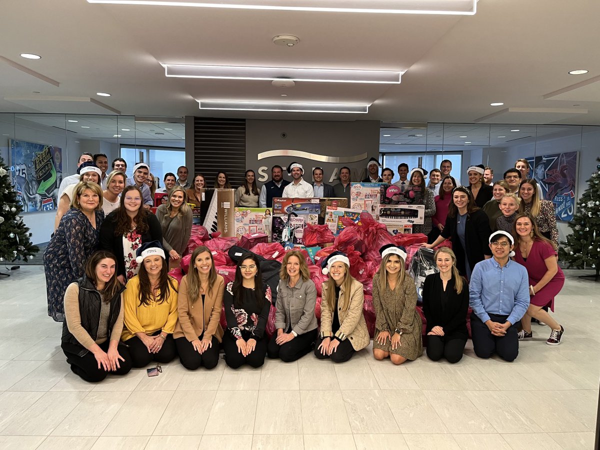 StreamRealty's tweet photo. #StreamDallas adopted 115 #kids from The #SalvationArmy of North Texas' Angel Tree program to help bring hope and cheer to deserving families this holiday season and delivered items earlier this week.
#GivingBack #Charity #Volunteering #Nonprofit #StreamCulture #TheGivingStream https://t.co/2uvRjvR1Vx