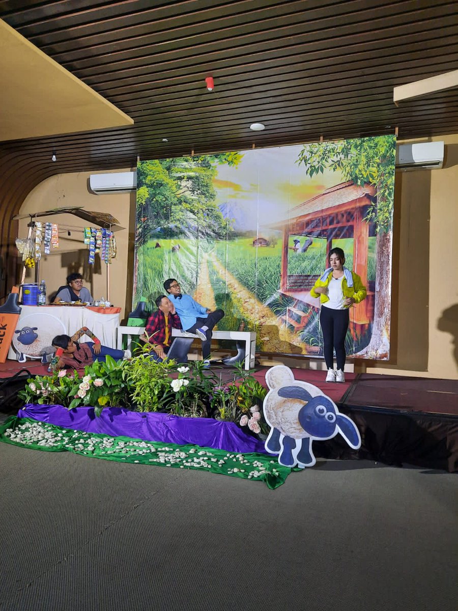 Pesan dari mimin
Jangan lelah menjadi badut 🤡🤡