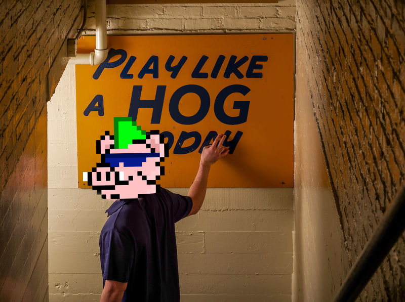 Retro_Hogs's tweet photo. Championship Saturday. Hog time #NFT #RetroHogs https://t.co/LhacPK9iVA