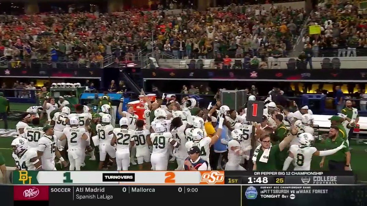 CFBONFOX's tweet image. Another INT for Spencer Sanders 😬