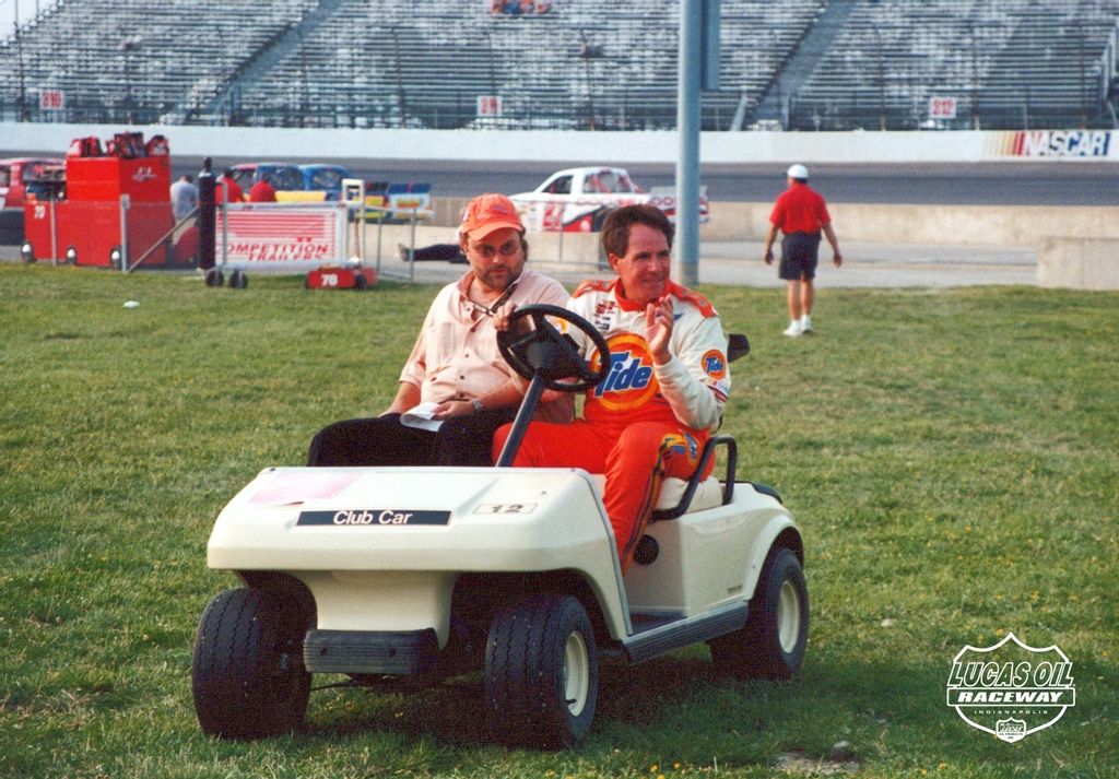 Next in our #25DaysOfNASCAR is former <a href="/NASCAR/">NASCAR</a> champion, Darrell Waltrip! 🏆

<a href="/AllWaltrip/">DW Fan</a> made his final start at LOR in 2004 in <a href="/NASCAR_Trucks/">NASCAR CRAFTSMAN Trucks</a>, and while we can't guarantee he will be back next summer, we know the Truck Series will!

Get Tickets Today 🎟️ bit.ly/NASCAR2022