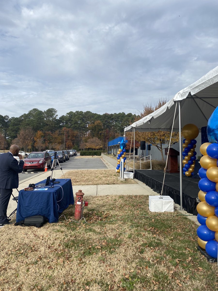 WakeTechPrez's tweet photo. Beautiful morning for a Career and College Readiness Drive-Thru Graduation Ceremony.  Cars already lining up.  Proud of our graduates! #SOARING https://t.co/ok4sWzAfVD