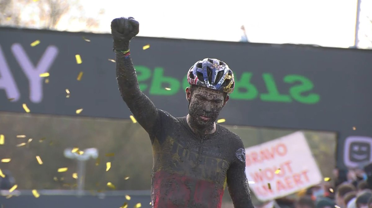 cyclocross24's tweet photo. Guess who's back?! BOOM!! 💥🔥 https://t.co/tzMoKMFf0N