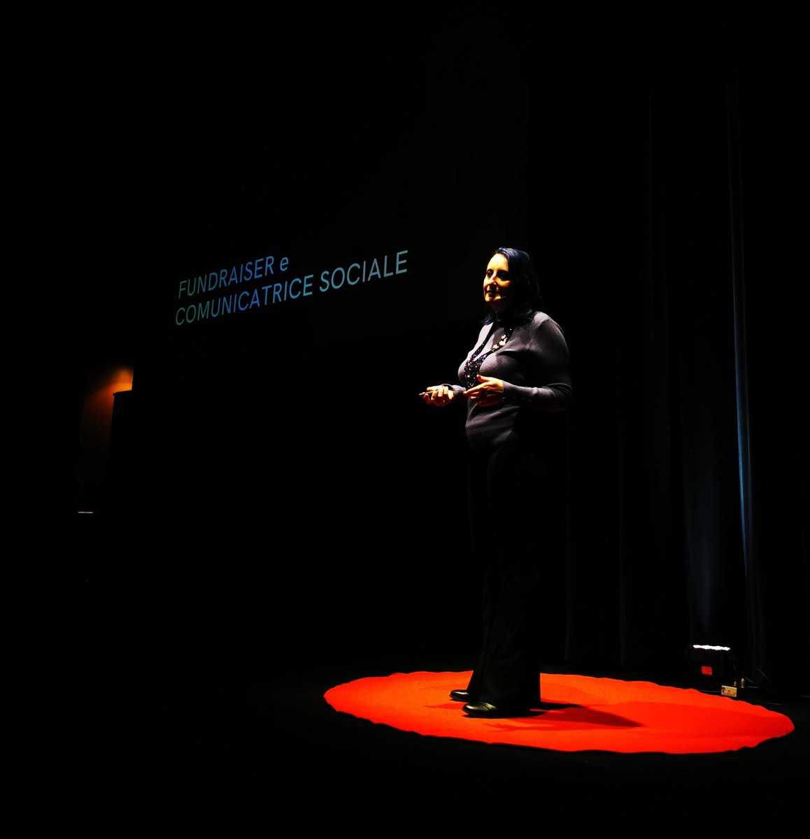 Sul palco del #TEDxCapoPeloro, con “L’arte del dono” Letizia Bucalo Vita.

 #messina #eventimessina #tedx