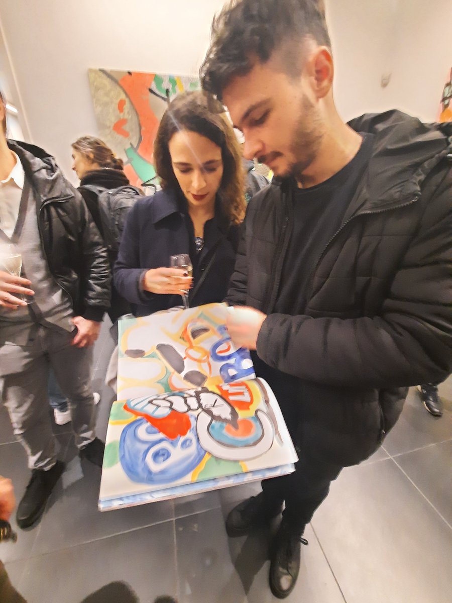 MarioPicardo's tweet photo. Quelques photos du vernissage de l'exposition "MALABAR EXPRESS". 
Merci à tous pour votre présences et vos encouragements. 
Merci au #fondsdotationweiss pour la confiance qu'ils m'on accordée, en me permettant d'être le premier artiste à ouvrir la résidence. 
Merci  Louis Verret https://t.co/2t7VocK4vZ