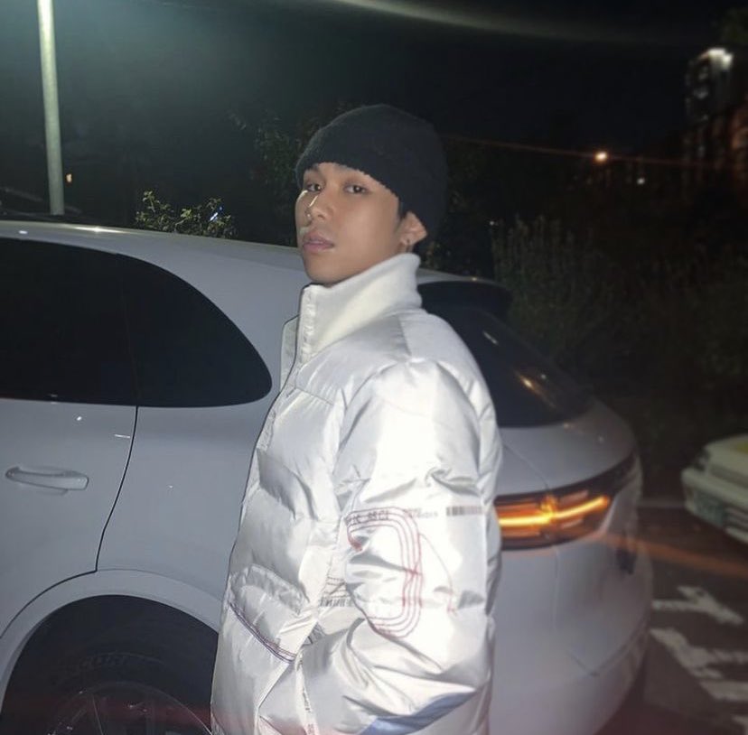 recherche cherche rp rpdm 

  blablabla je suis nouveau et j'aimerai faire d'autre connaissance en plus jsuis super cool (sauf si vs parlez dmon chat y'a des limites).

rt pour visibilité + fav pour dm/follow