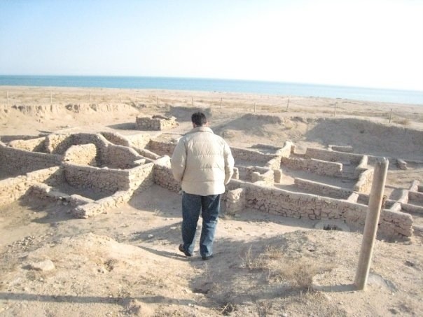 #فليكا. او (ايكاورس) اعظم جزيره تمركز فيها اسكندر الاكبر حكم العالم قبل 336 ق م  للاسف مو حاسين بقيمت هتاريخ 
الاماكن التاريخية بالكويت 🇰🇼 .. موقع المعبد الدلموني في جزيرة فيلكا ويعود ال٢٠٠٠ق.م
 ويقع في جنوب غرب #جزيرة_فيلكا
.
.
.
#العملات_الرقميه 
#الحب_كم_مره_بالعمرر 
#الكويت