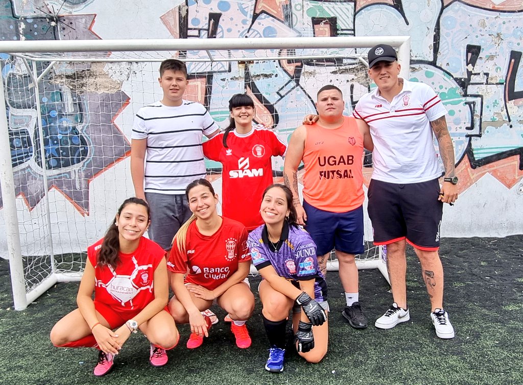 LigaLATFem's tweet photo. 🎓¡ LA ACADEMIA LO DIO VUELTA EN EL DEBUT! 

En el primer amistoso de la #LATFEM, @RacingClubLAT derrotó a Huracán por 5 a 4. https://t.co/U1I78B1Fmf