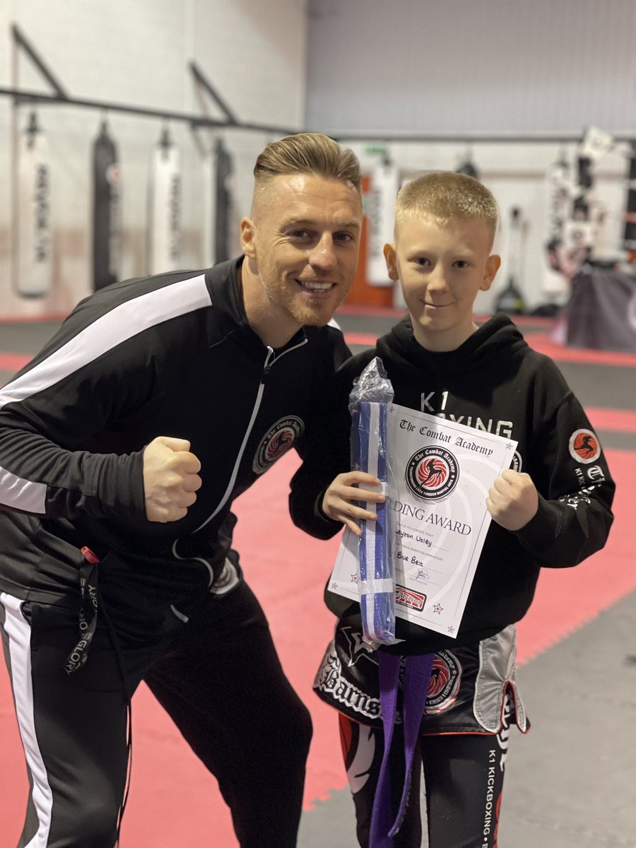 Another fantastic achievement for Leyton. Junior Blue Belt pass with a merit plus 💫 (One of the hardest belts yet) #proudparents #roadtoblackbelt #meritanddistinctions #kickboxing #dreambig <a href="/horizon_cc_PE/">HorizonPE</a> <a href="/horizon_cc/">Horizon CC Official</a>
