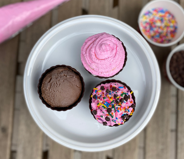Pick_ColdStone's tweet photo. Talk about innovation. What do you get when you combine the great taste sensation of our classic ice cream with the excellent form factor of a cupcake? 

Well, you get our tiny, tasty, and terrific ice cream cupcakes: https://t.co/PwP1xNSbRK

#PickColdStone #IceCream https://t.co/40N5RVW1DS
