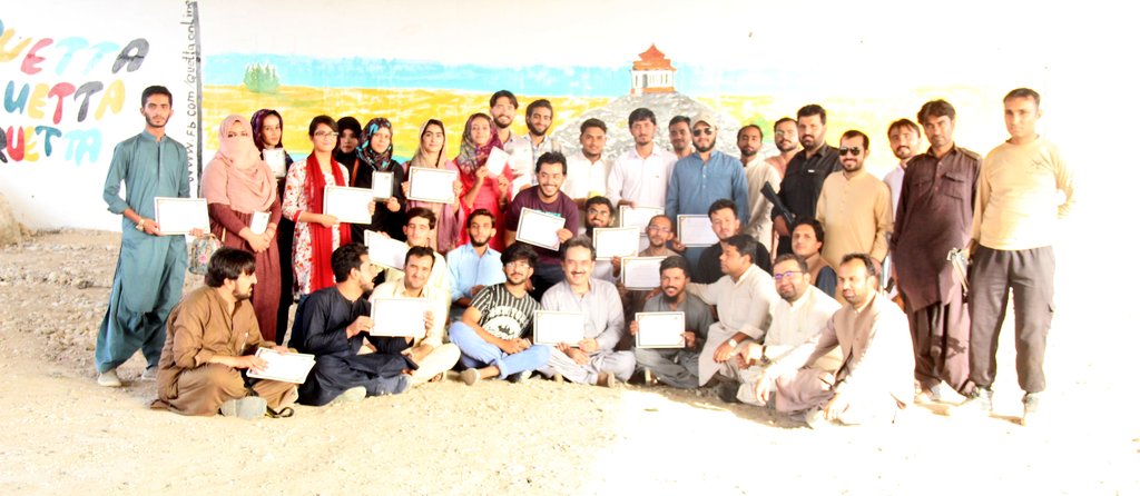 ZiaKhanqta's tweet photo. We are always try our best to contribute for Inclusive society and Volunteerism
#OwnQuetta is one of best activity of #QuettaOnlineVolunteers 😍 😍
#IVD2021 @UNVolunteers @javerias https://t.co/7s2PpcBVNA