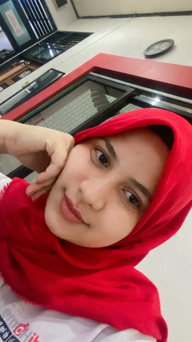 Kinaaby_'s tweet photo. Wht do you think? https://t.co/ibR0kgu1r5