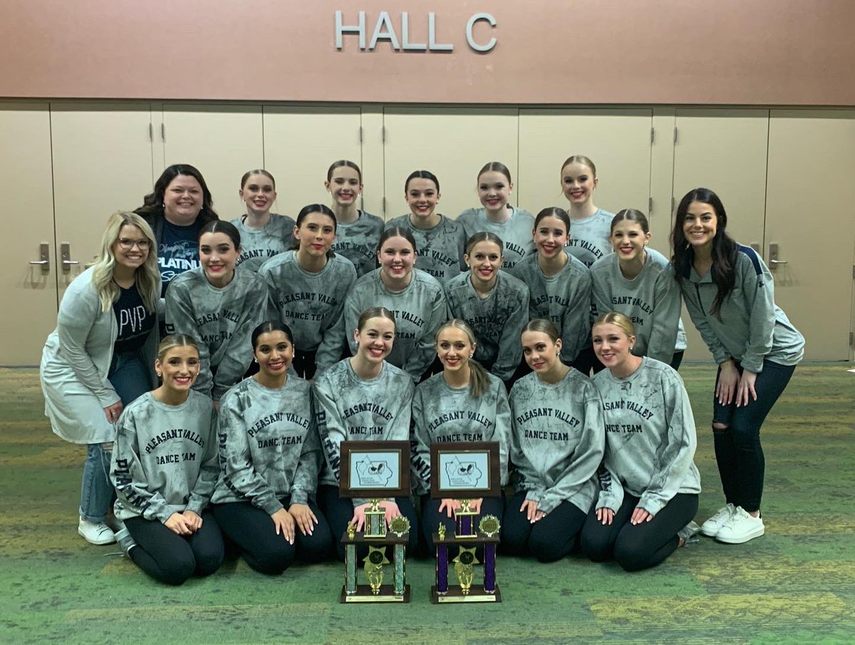 🏆💙STATE CHAMPS💙🏆

Pom earned a state championship title for the 3rd year in a row and jazz was 2nd!!

Soloists:
Josie-6th
Maci-3rd
Emma- 2nd
