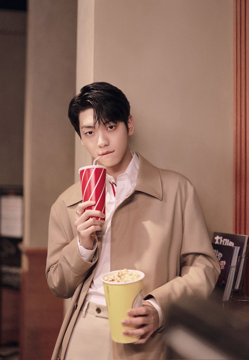 Moatxtkpop's tweet photo. FELIZ CUMPLEAÑOS A NUESTRO LÍDER! ¡SOOBIN TE AMOOO! https://t.co/uKOPkAmS2u