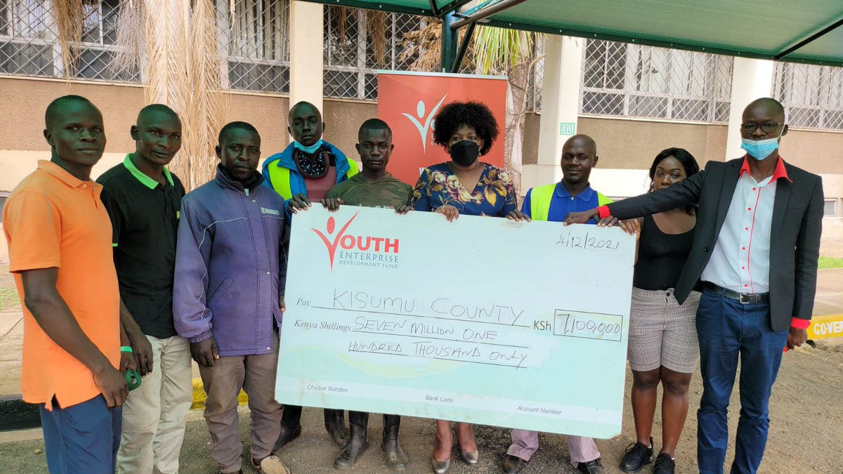 PSYGKenya's tweet photo. Groups of women, youth and PwDs in Kisumu County have today received Affirmative Funds worth over KES. 17 million. @Rachelshebesh called on the residents to form more groups and apply for the Government revolving funds
More 👇
https://t.co/HttT3Bzbe2 https://t.co/R2cEMSGutU