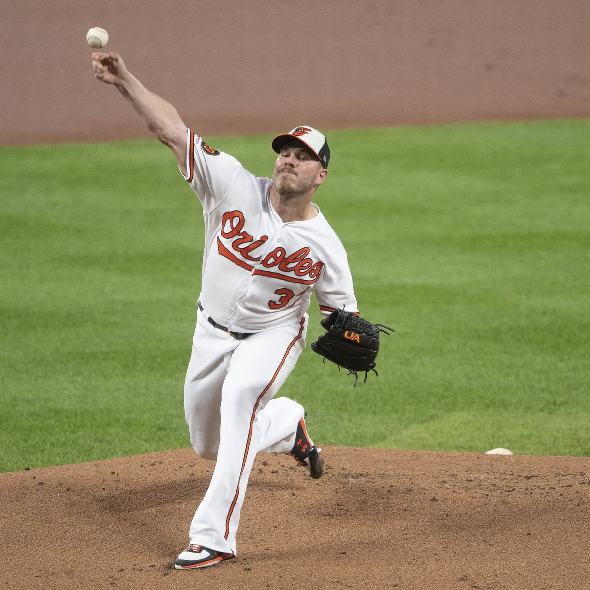 sandropacheco71's tweet photo. The #MinnesotaTwins announced Wednesday December 1, 2021 they've agreed to a one-year #Contract with right-hander #DylanBundy. #Bundy will earn a $4-million base salary in 2022, The #Deal includes an $11-million #ClubOption for 2023 with a $1-million #Buyout. #MLB #MakingHistory https://t.co/hG4CBTMzUZ