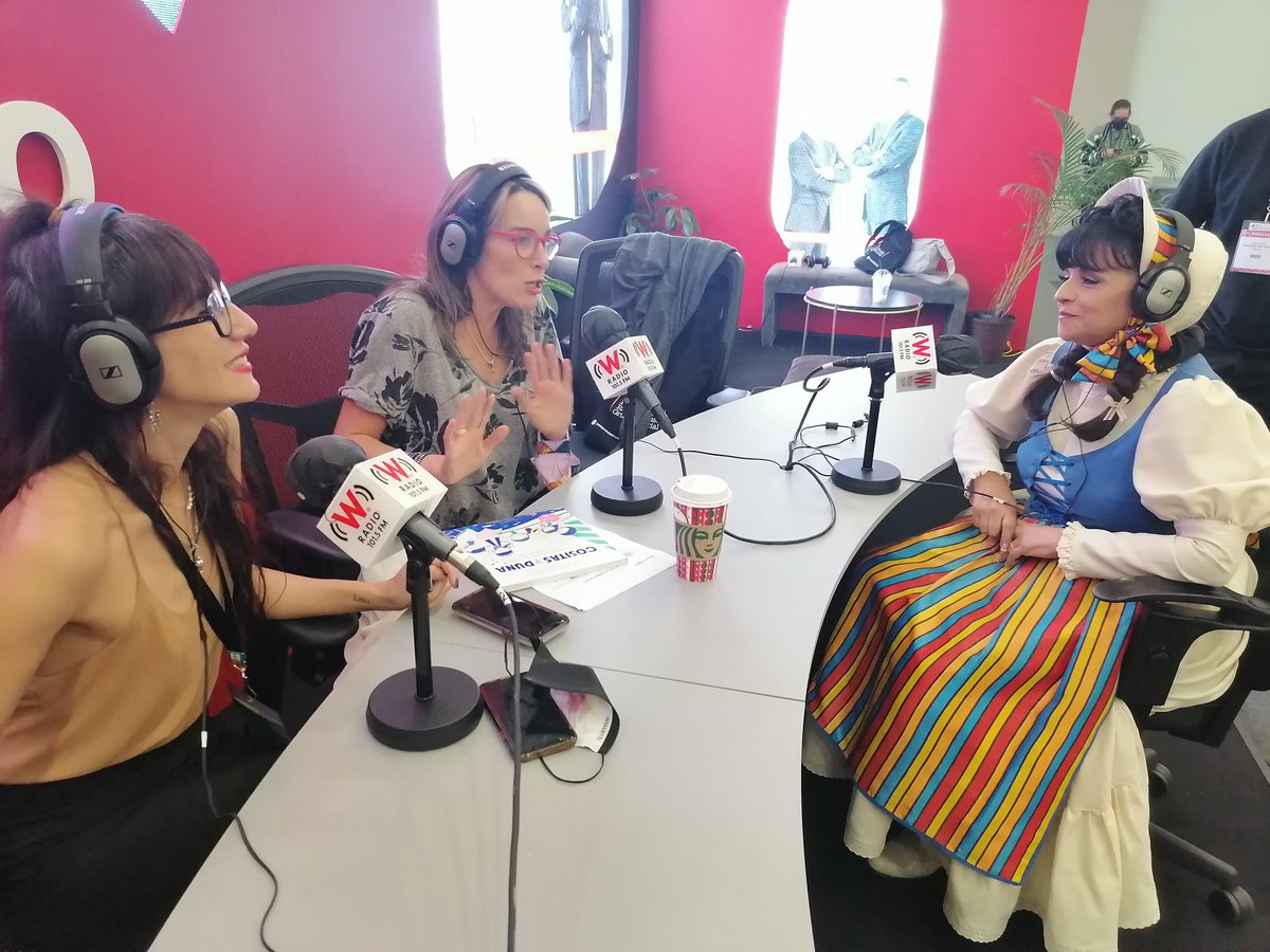 Están con nosotros en <a href="/FILGuadalajara/">FIL Guadalajara</a> presentando su libro "Cositas y Duna" <a href="/cositas_oficial/">Cositas</a> y <a href="/ginjaramillo/">Gina Jaramillo</a>

#EnFin con <a href="/PaulinaGreenham/">Paulina Greenham</a> en <a href="/WRADIOMexico/">W Radio México</a>