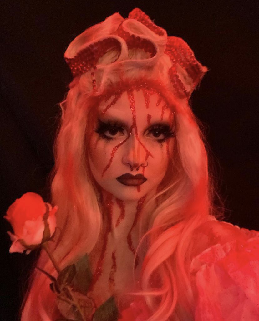 jude2k5's tweet photo. this year has been such a great year for the growth of my drag and i just can’t wait to keep on getting better because drag has been the best thing i’ve ever done <3 https://t.co/XrOytD1rJl