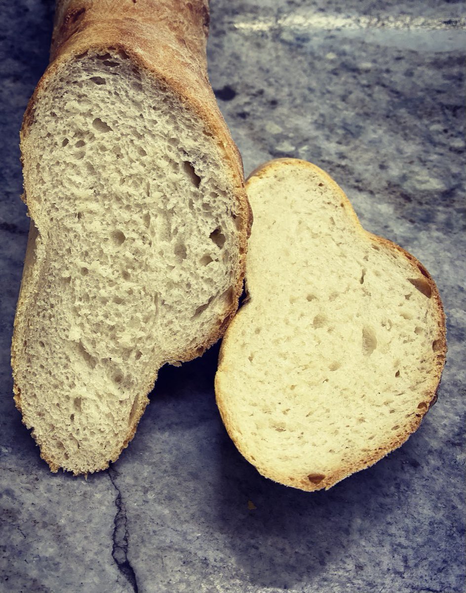 JaniceCaseyB's tweet photo. Beef dripping and white truffle bread, just one of our breads in our selection tonight @DunbrodyHouse @Kevindundon #bread #beefdripping #truffle #wexford #countryhouse @cdbil https://t.co/vcFKj5Vb4m