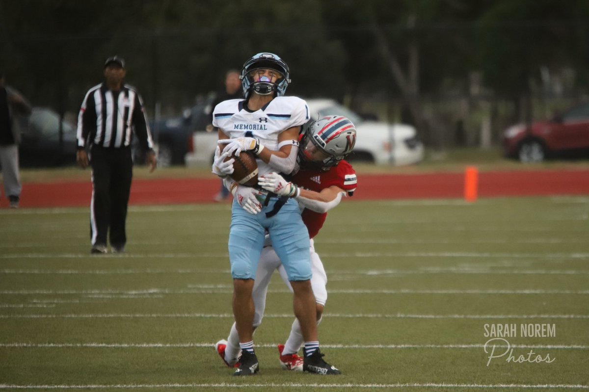 What a crazy journey it’s been these past four years. Couldn’t ask to be apart of a better program. Eagle football will always hold a special place in my heart. Thank y’all! #21out ✌🏼