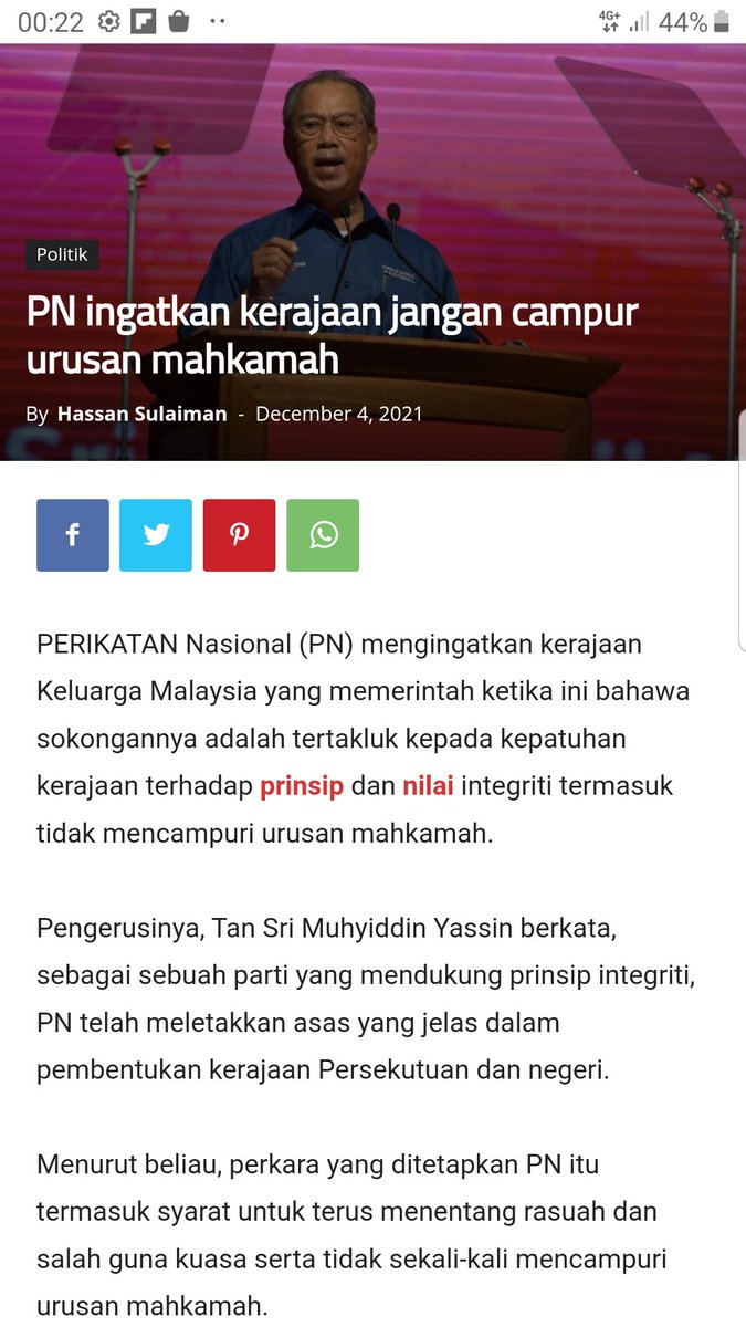 mynewshub's tweet photo. Bagus politik Midin.. Dia preempt cakap camni...makna kalau mahkamah dapati Najib tak bersalah 8 Dis.. Orang akan ingat Najib dibebaskan kerajaan UMNO.. Bagus cara dia wujudkan persepsi buruk yg awal.. https://t.co/y42vwC7zer