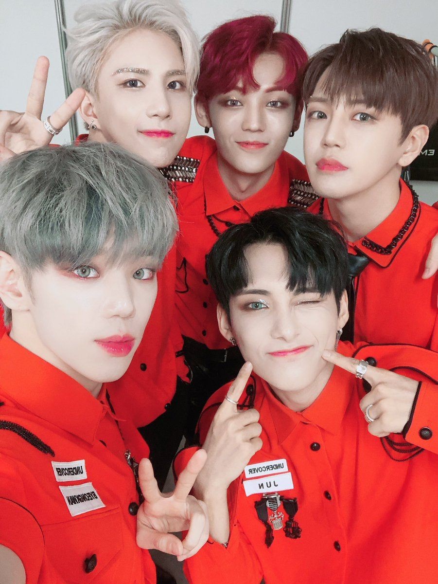 Эйс группа корейская. Эйс группа корейская. A c e group. A. Kpop ace группа.