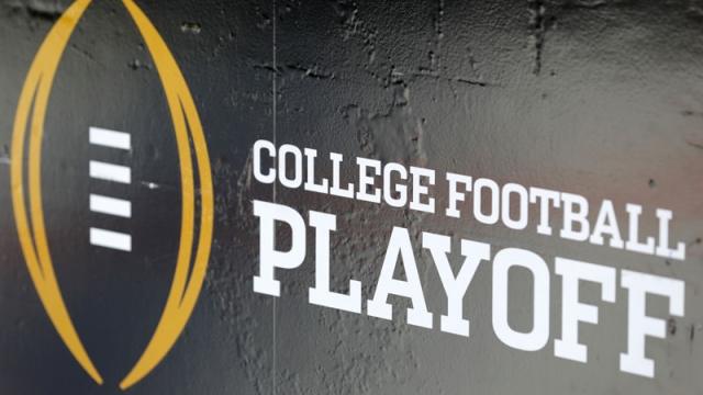 2021 College Football Playoff rankings release: Selection time, TV channel https://t.co/0aY30gT4kM https://t.co/ptk81Nuw0G