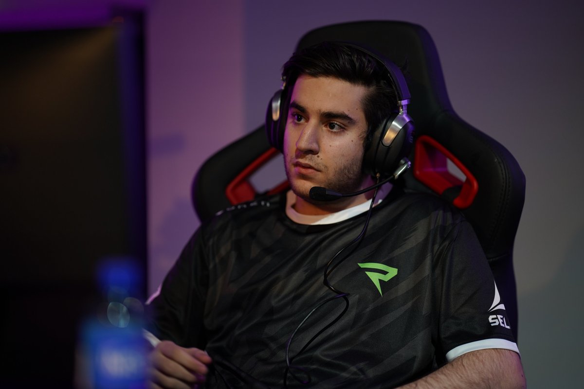 RiddleEsports's tweet photo. Next up we have the most popular guy at the LAN, it's support king BlazingFire!

The loanee from Vanir brought lots of fan support, and definitely rewarded them by only dying once all series... YES, ONCE. (report for feeding) https://t.co/pRBHcZAhtP