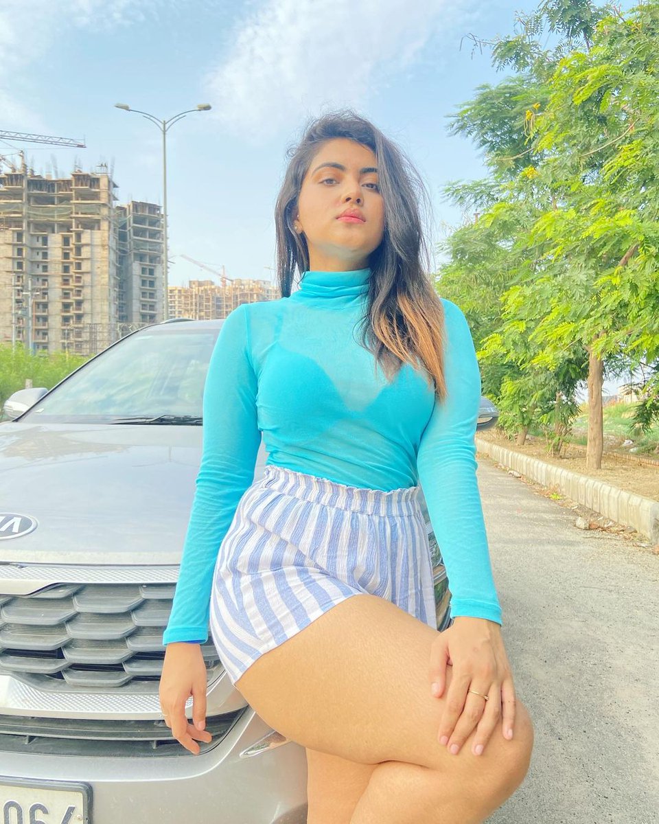 twinkle_1998's tweet photo. #twinkle #NewProfilePic #bollywoodactress https://t.co/wOb6olvjEK