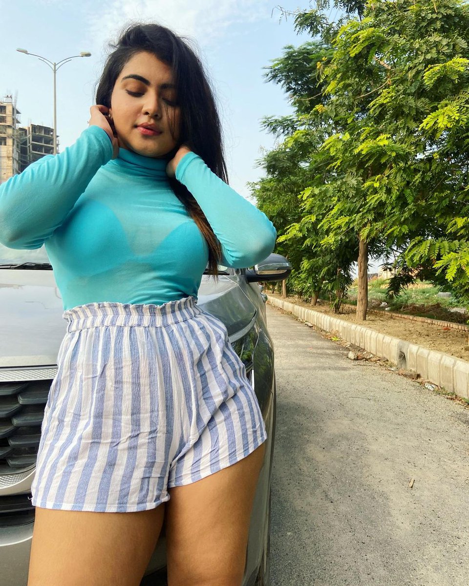 twinkle_1998's tweet photo. #twinkle #NewProfilePic #bollywoodactress https://t.co/wOb6olvjEK