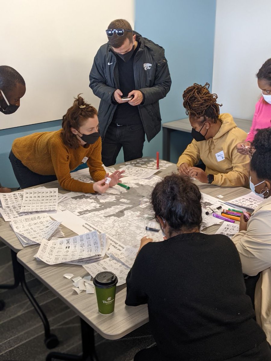 udhumanrights's tweet photo. Part of the workshop is this group exercise on #SocialMapping, trying to identify and pinpoint #HumanRights issues in Dayton, the Miami Valley and Ohio. We are getting great insights from our local activists. #SPHR21 #PerilandPotential https://t.co/9SyUyTIam5