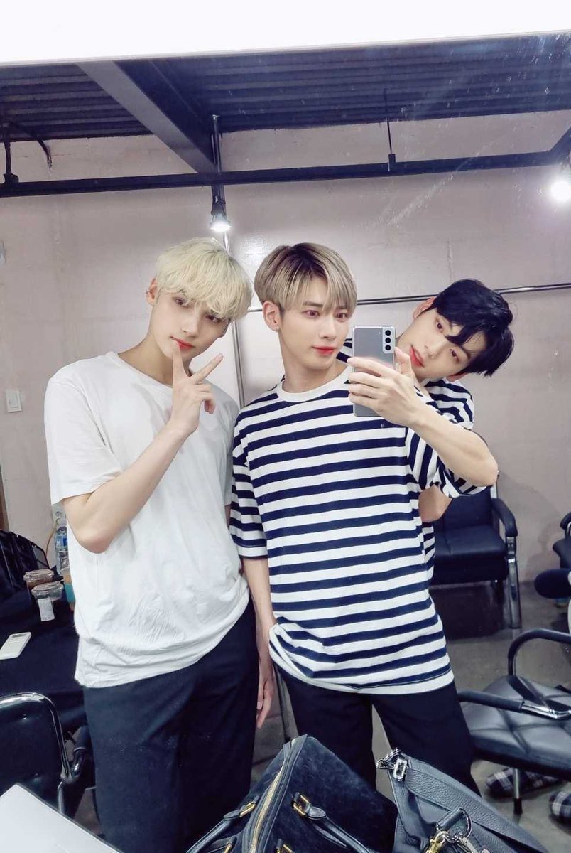 hourly soobin tweet media
