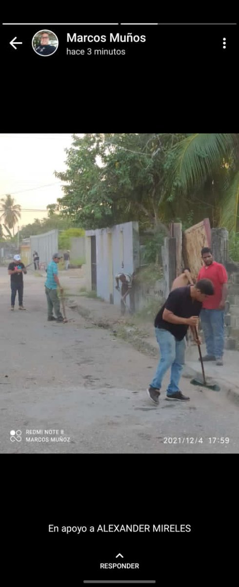 Hoy la comunidad de los positos con sus comerciantes privados se unen al operativo de limpieza de manera voluntaria. Felicitaciones y bendiciones son grandes. Vamos vamos San Carlos