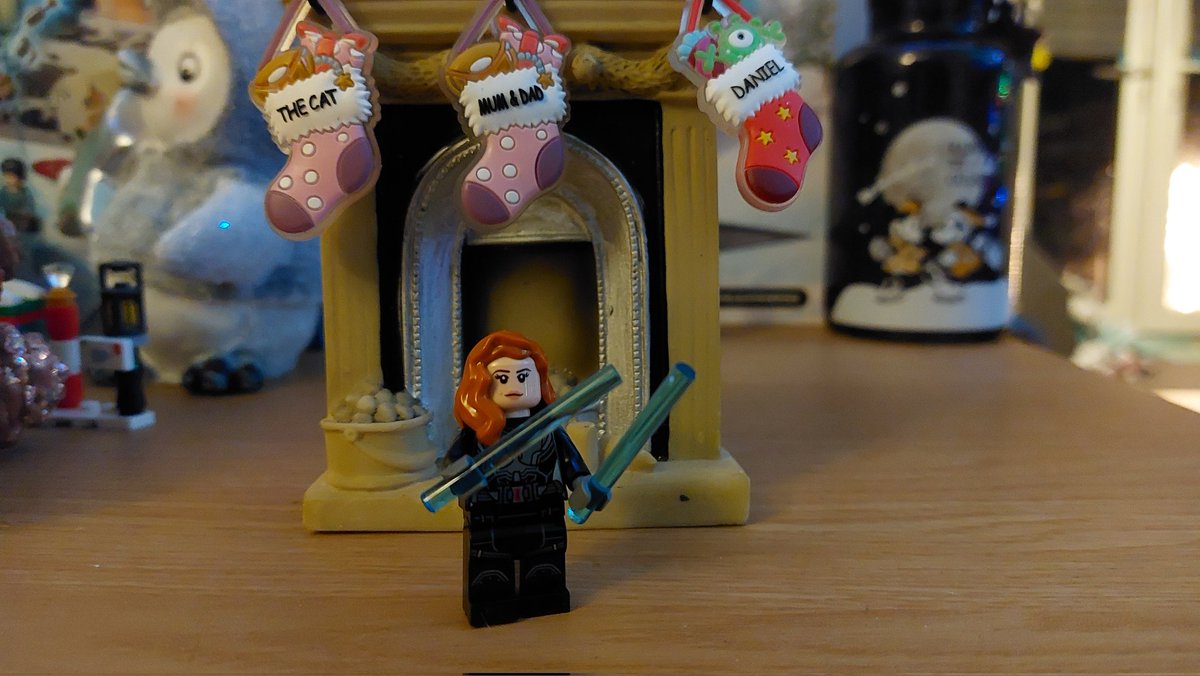 Bordersdude's tweet photo. Day 4 of the marvel lego advent is the black widow! #blackwidow #scarlettjohansson #lego #legoadventcalendar #legomarvel #legomarvelsuperheroes #tonystark #tonystank #ironman #adventcalendar #adventcalendars #AdventCalendar2021 https://t.co/KfbBD5StVw