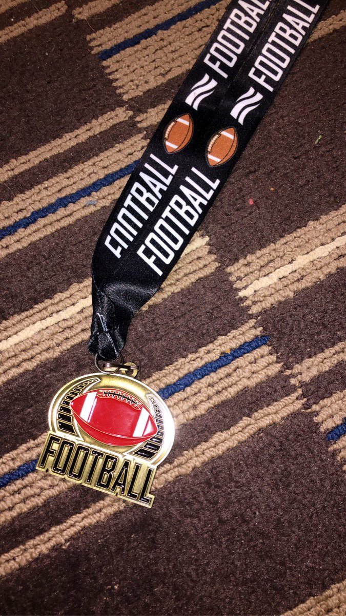 JusticeHenson03's tweet photo. Beyond blessed to win Defensive MVP of the South and the opportunity to play with some of the best athletes in D3. https://t.co/ldTQzNpR3d