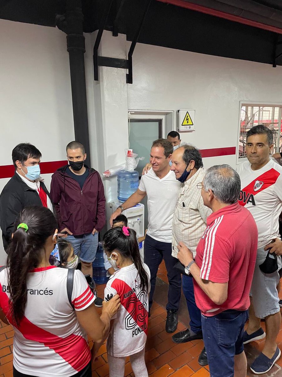 #RiverVota 📦 Te esperamos hasta las 20:30 en el Monumental para continuar con nuestro proyecto que empezó hace ocho años!

#BritoPresidente
#FilosofíaRiver