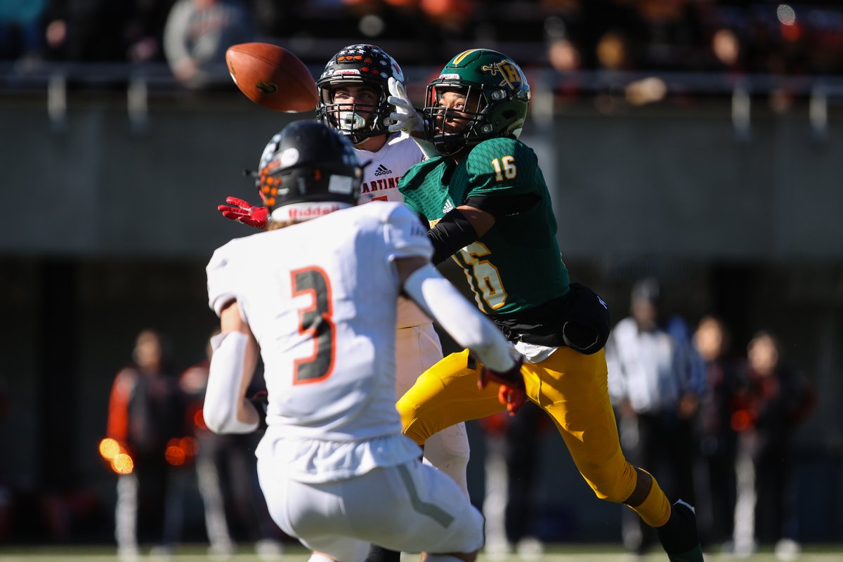 Shots from today's West Virginia Class AAA State Championship posted at bit.ly/31l3IOF